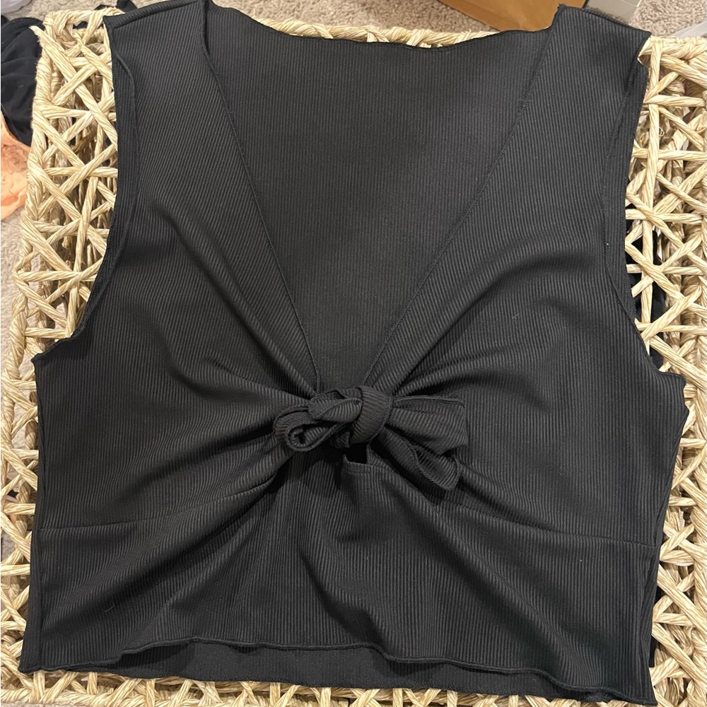 Shein Curve Tie Front Crop Top